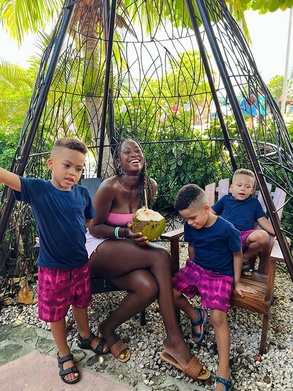 "Keia’s coaching gave me the clarity and confidence to finally start my business. I feel unstoppable!"